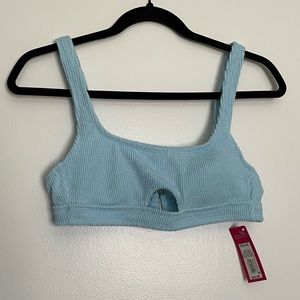 XHILIRATION Textured Cut Out Scoop Neck Bralette Bikini Top